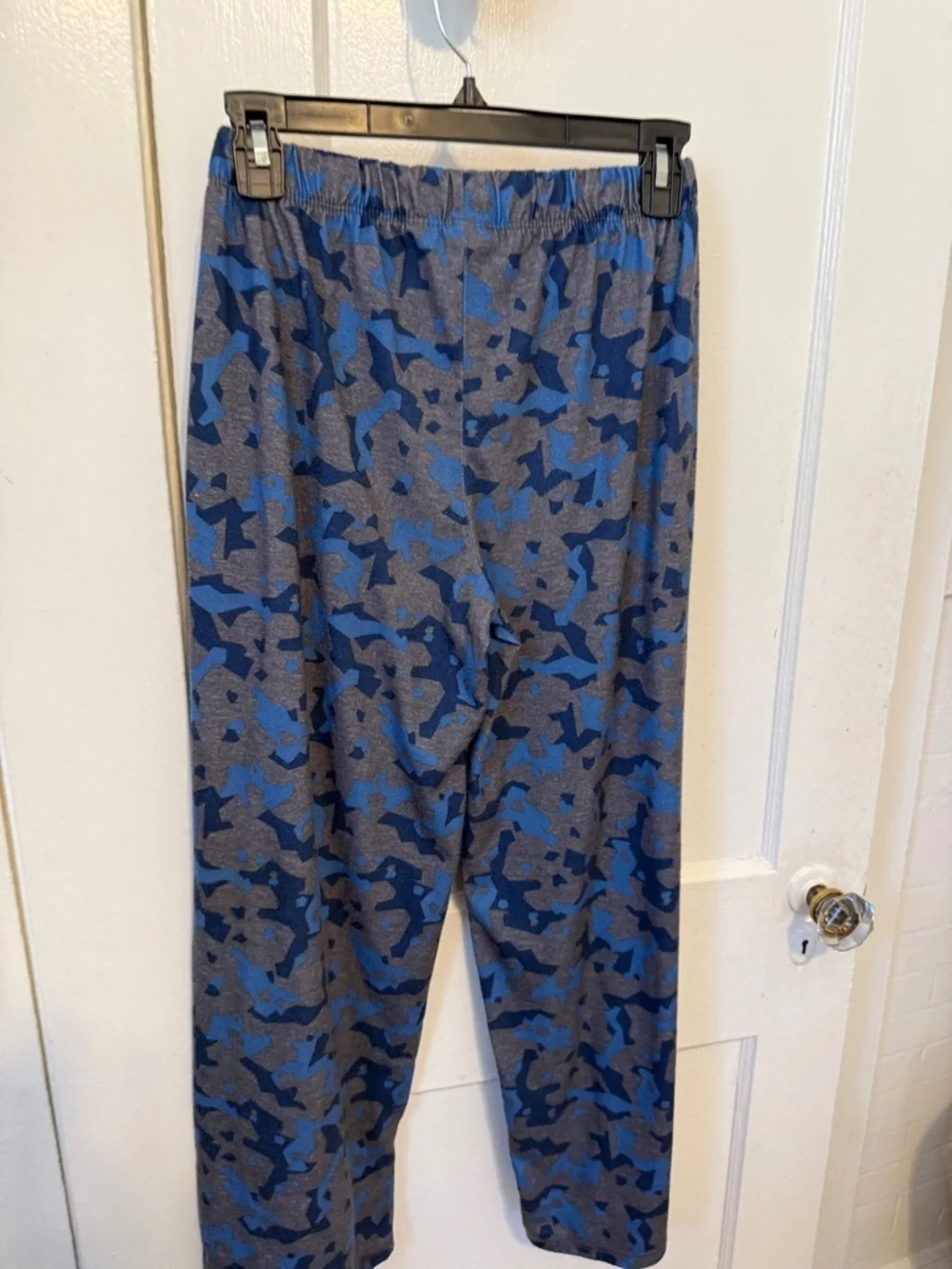 Eddie Bauer Blue and Gray Camouflage Lounge Pants youth L